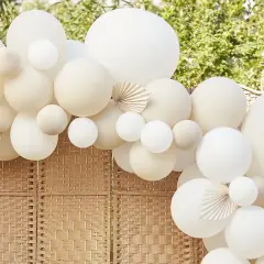Ile balonów na girlandę? Kalkulator i sekrety idealnej dekoracji