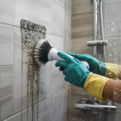 Czy ocet rozpuszcza silikon? Odkryj skuteczne sposoby na usunięcie
