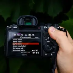 Jak zgrać zdjęcia z aparatu Sony na komputer bez problemów i frustracji
