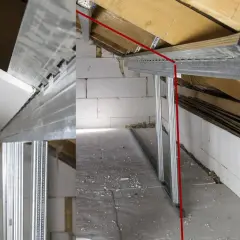 Konstrukcja z profili metalowych cd60 w trakcie montażu na poddaszu, przygotowanie do obudowy ścianek działowych.
