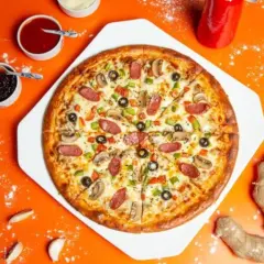 Jak piec pizzę w piekarniku elektrycznym: idealne ustawienia i czasy