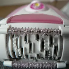 Epilator: Co to? Wybierz swój typ, działanie i epiluj bez obaw!