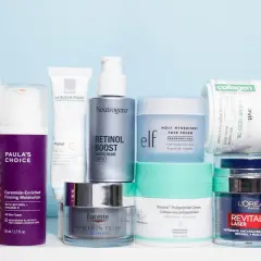 Hautpflegeprodukte mit Vitamin C und Retinol, die helfen, welche Vitamine gegen Falten wirken.