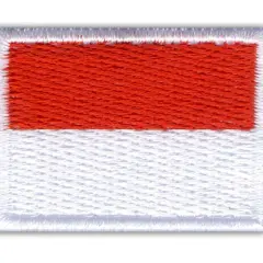 Naszywka z flagą Monako, czerwono-biała, z białym obszyciem.