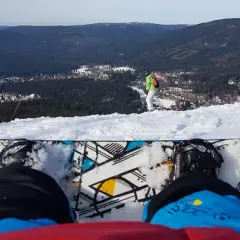 Ile kosztuje snowboard? Sprawdź ceny i ukryte wydatki na sprzęt