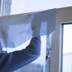 Prywatność w oknach: Lustro weneckie, matowe, Smart Glass które wybrać?