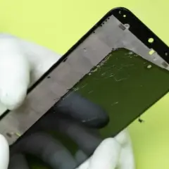 Ile naprawdę kosztuje wymiana aparatu w telefonie Samsung? Sprawdź ceny i oszczędź!