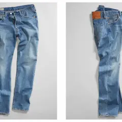 Två par ljusblå jeans, ett framifrån och ett bakifrån. Perfekt för dig som vill krympa jeansen för en tajtare passform.