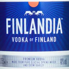 Finlandia 1l cena: wódka z Finlandii, 40% vol, z czystej wody lodowcowej i fińskiego jęczmienia.