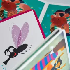 Książeczki z ilustracjami dla dzieci: komary, piraci i dziewczynki. Szukaj różnice dla dzieci!