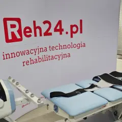 Profesjonalny sprzęt do dekompresji kręgosłupa w gabinecie Reh24.pl.