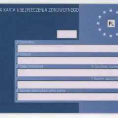 Europejska Karta Ubezpieczenia Zdrowotnego (EKUZ) z Polską flagą. Przygotowana na wyjazd do Turcji.