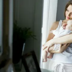 Jak ubierać dziecko w domu, aby uniknąć przegrzania i dyskomfortu