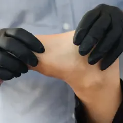 Czym się różni fizjoterapeuta od rehabilitanta – kluczowe różnice i wybór
