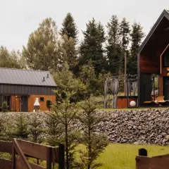 Domki nad jeziorem Śląskie: Gdzie, za ile i jak wybrać najlepiej?