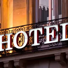 Za co hotel dostaje gwiazdki? Odkryj kryteria i standardy oceny