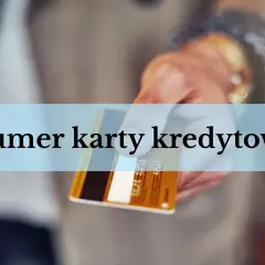 Dłoń trzyma kartę kredytową. Dowiedz się, jak sprawdzić numer karty, aby bezpiecznie dokonywać transakcji.