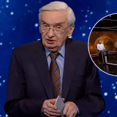 Wielki Brat pyta, dlaczego najlepsi gracze w historii programu nagle przestali w nim występować. W tle widać uczestników na podium.