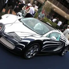 Ile koni ma Bugatti Veyron? Moc różnych wersji, która zaskakuje