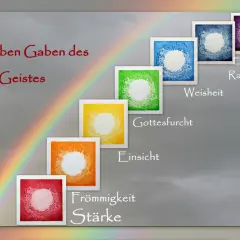 Sieben Gaben des Hl. Geistes: bunte Kreise auf grauem Grund, wie ein Regenbogen, der Weisheit, Erkenntnis, Rat, Gottesfurcht, Einsicht, Frömmigkeit und Stärke symbolisiert.
