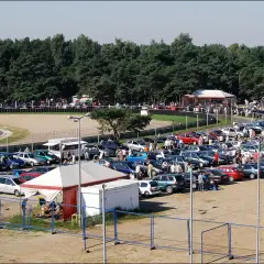 Giełda samochodowa Poznań – sprawdź, kiedy jest czynna i co oferuje