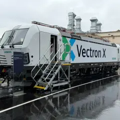 Nowa lokomotywa Vectron X od Siemens, gotowa do podróży.