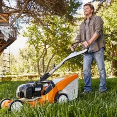 Jak wymienić olej w kosiarce STIHL - uniknij kosztownych błędów
