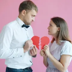 Para jak przestać myśleć o zdradzie męża, trzymając złamane serce.
