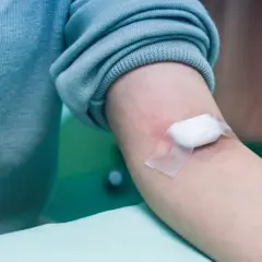 Ile trwa pobieranie krwi do badań? Sprawdź, co musisz wiedzieć