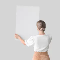 Jak powiesić plakat na ścianie bez uszkadzania powierzchni?