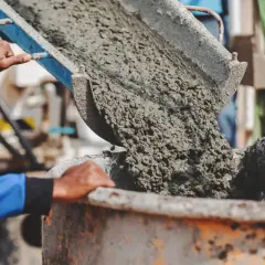Jaki beton na strop B20 czy B25? Wybierz mądrze dla bezpieczeństwa