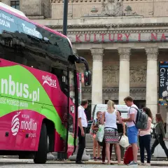 Modlin Bus: Gdzie znajdziesz swój przystanek w Warszawie?