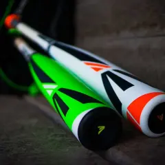 Czy można wozić kij baseballowy w samochodzie? Sprawdź przepisy i ryzyko