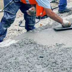 Jaka grubość wylewki na styropianie? Uniknij kosztownych błędów