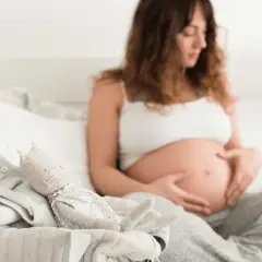 Ile ruchów dziecka w ciągu godziny? Sprawdź, co jest normalne
