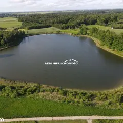 Działka nad jeziorem w Pomorskim: Kaszuby, ceny, formalności, pułapki