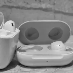 Zgubiona słuchawka AirPods? Kup zamiennik i sparuj go sam!
