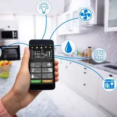 Control de luces, ventilador, temperatura, agua, lavavajillas y más. Así se puede domotizar en una casa moderna.