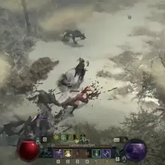 Gracz walczy z wilkami w mroźnym lesie, to scena z gry mmorpg. Krwawa walka i zimowa sceneria.
