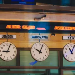 PKC na giełdzie: Co oznacza i czy warto ryzykować? Poradnik eksperta