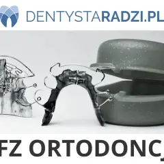 Aparat ortodontyczny NFZ. Dwa aparaty retencyjne i pojemnik.