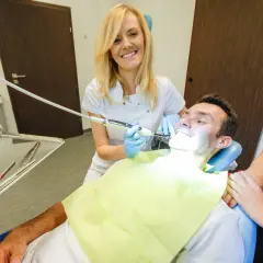 Jak pokonać strach przed dentystą i cieszyć się zdrowym uśmiechem