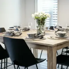 Jaka wysokość stołu jadalnego jest idealna? Poradnik eksperta.