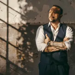 Mirosław Niewiadomski tenor ile ma lat - zaskakujące fakty o artyście