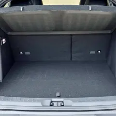 Le coffre du BYD Atto 3 est spacieux et prêt à accueillir vos bagages pour un long voyage.
