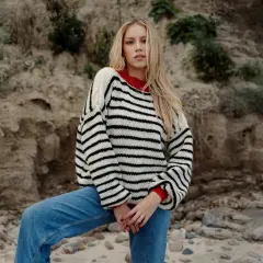 Sweter z jakiego materiału: wybierz najlepszy materiał dla siebie