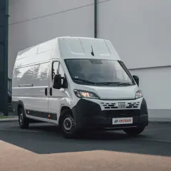 Prawo jazdy na busa 10-osobowego: B czy D1? Uniknij mandatu!