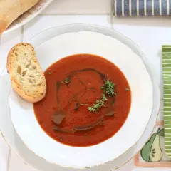 Sopa de tomate perfecta: Receta casera con trucos de experto