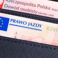 Polskie prawo jazdy i dowód osobisty w portfelu. Pamiętaj o ograniczeniach prawo jazdy 01.06.
