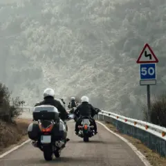 Najpiękniejsze trasy motocyklowe w Słowenii, które musisz przejechać
